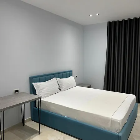 Blue Heaven دراس